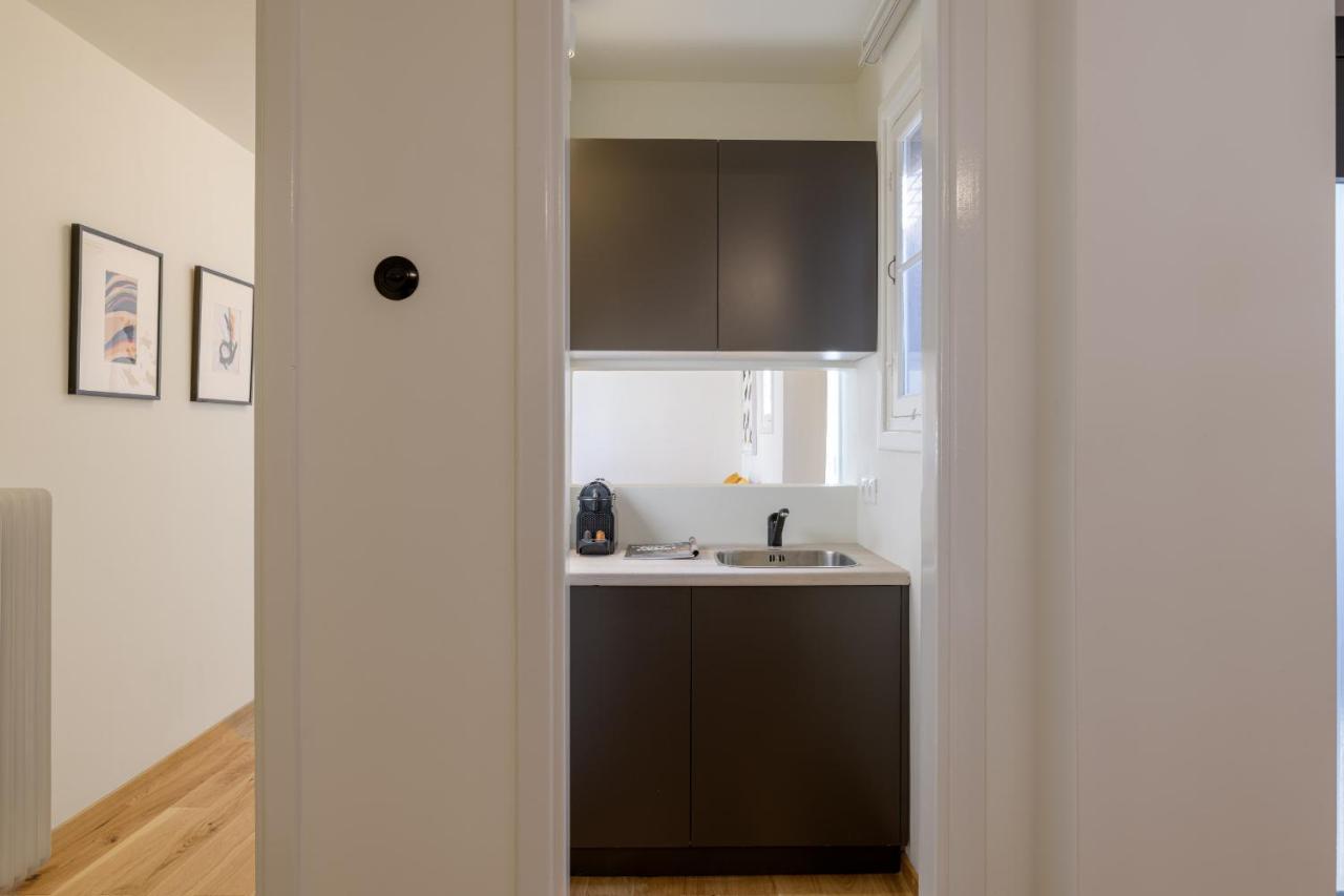 Meno Suite With Private Terrace - Jaccuzzi, Acropolis View Атина Екстериор снимка
